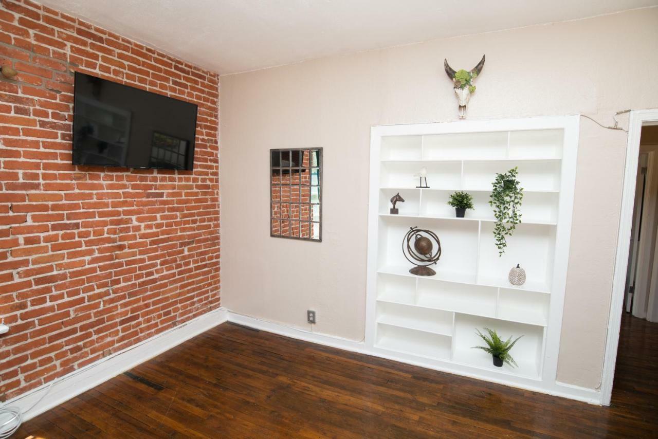 The Canterbury Suites - Los Angeles — Photos 1